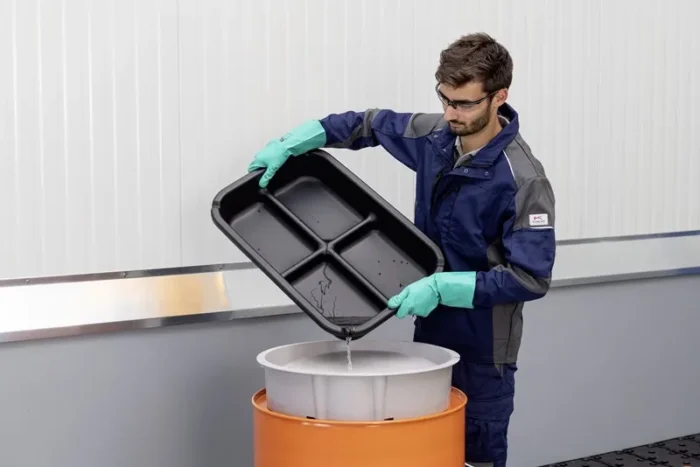 Imbuto in Vetroresina per Riempimento Fusti da 200 L - immagine 2